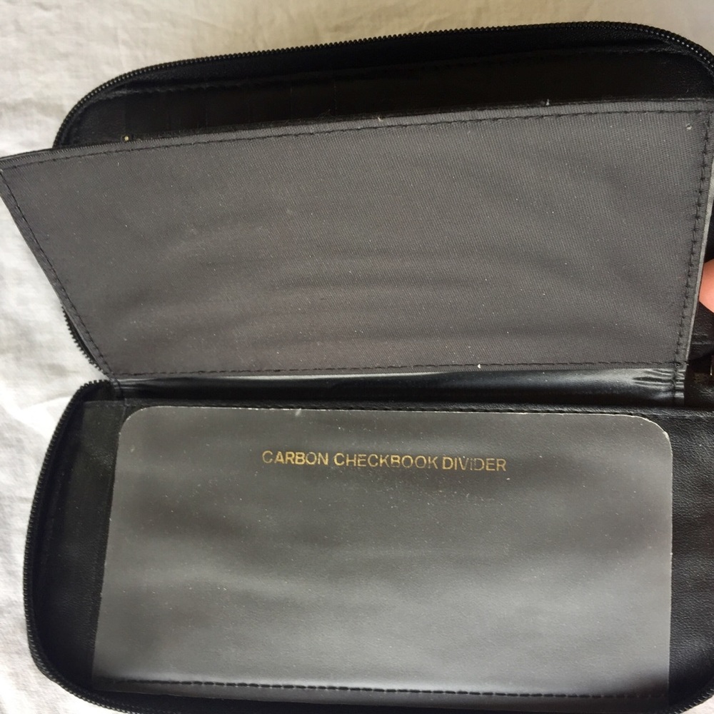 Basic Black Wallet - image 7